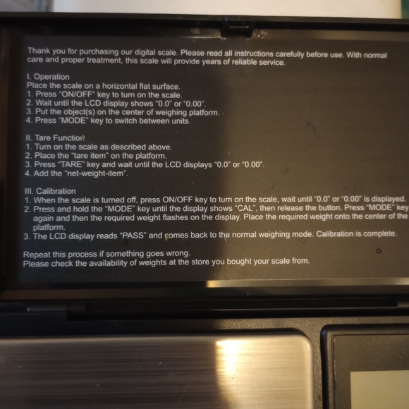 Digital gram scale - Picture 1 of 4